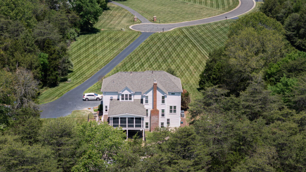 New asphalt shingle roof on an Alexandria VA home